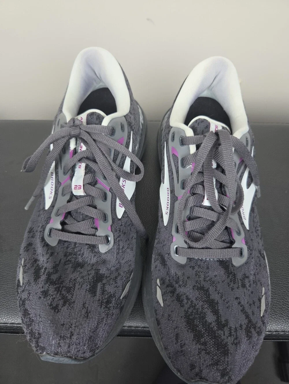 Brooks Adrenaline GTS 23 Women's Running Shoes Black Purple Size 9.5 Cushion